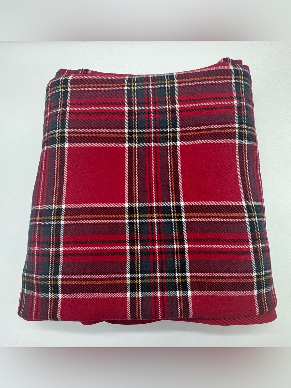 Williams-Sonoma  Decorative Table Cloth 70” x 108”
